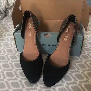 Toms size 11 women’s flats black suede